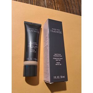 Mary Kay TimeWise Matte 3D Foundation Beige W100 New in Box